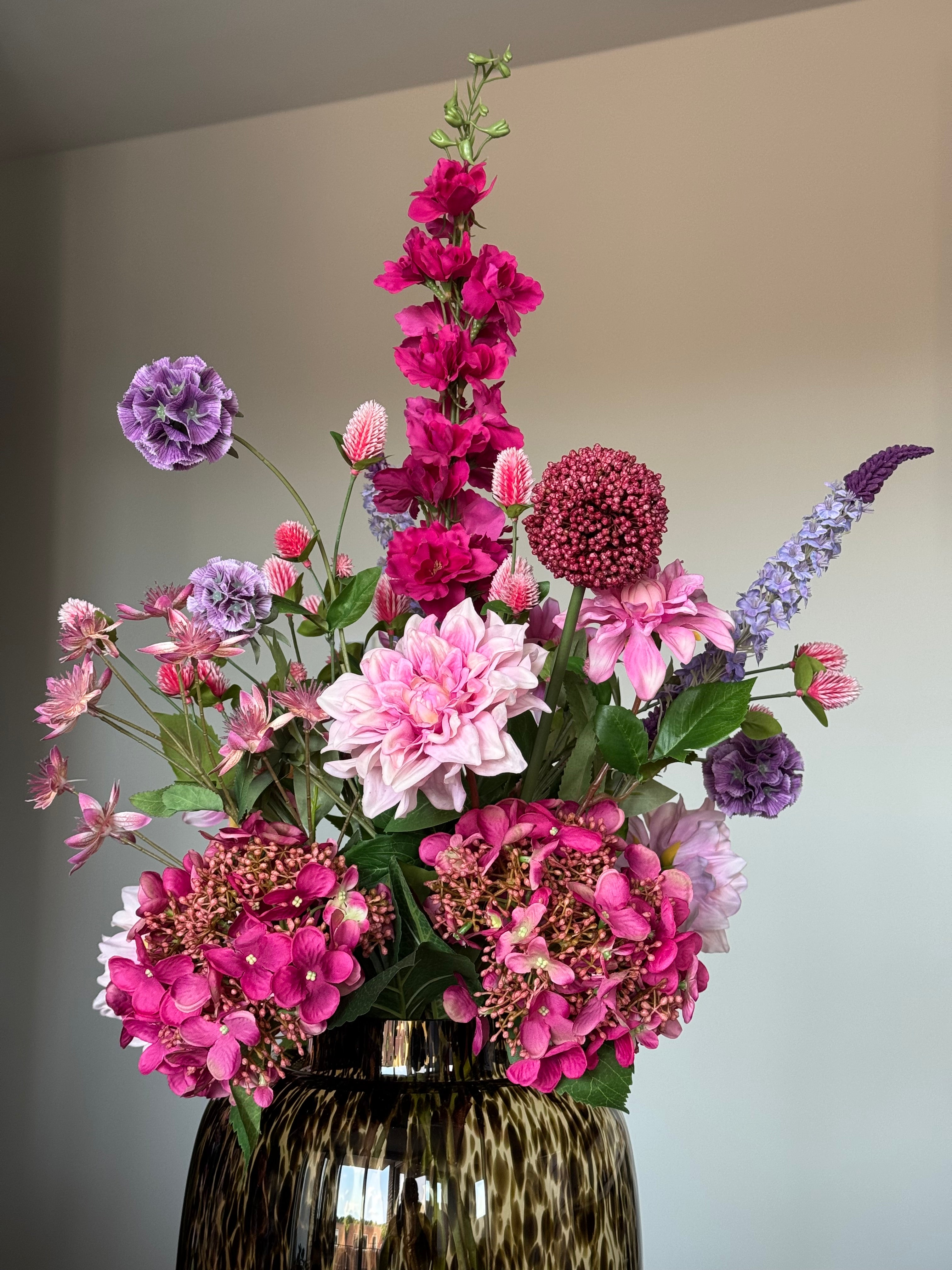 zijden bloemen boeket roze paars closeup