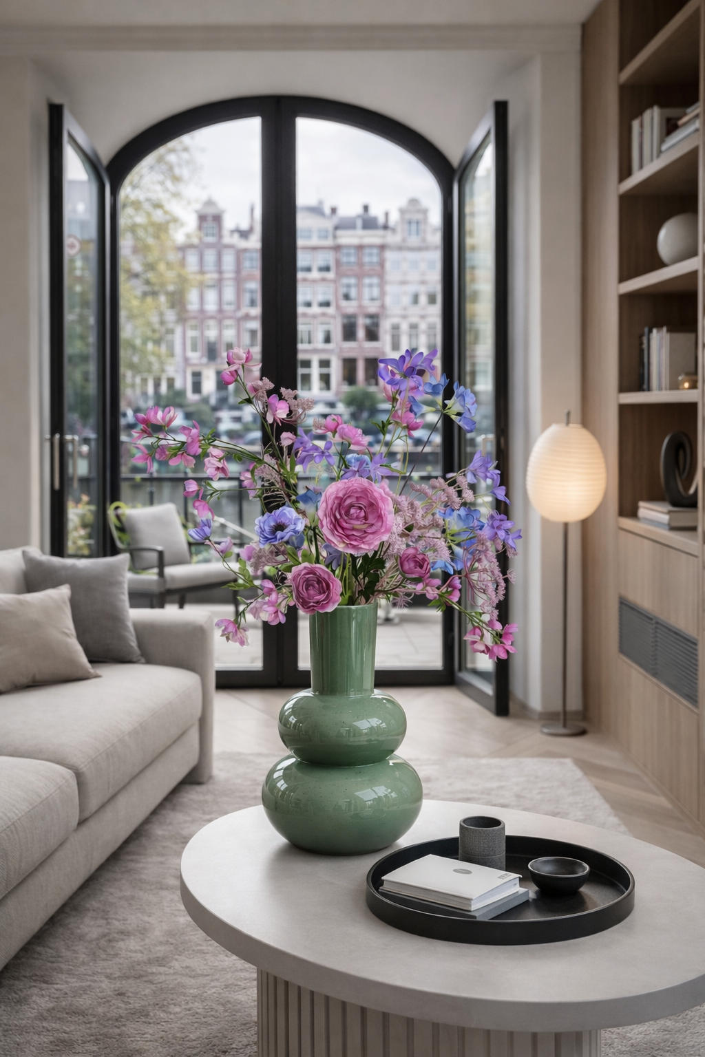 Kunstboeket in paars roze met grote vaas - veldboeket