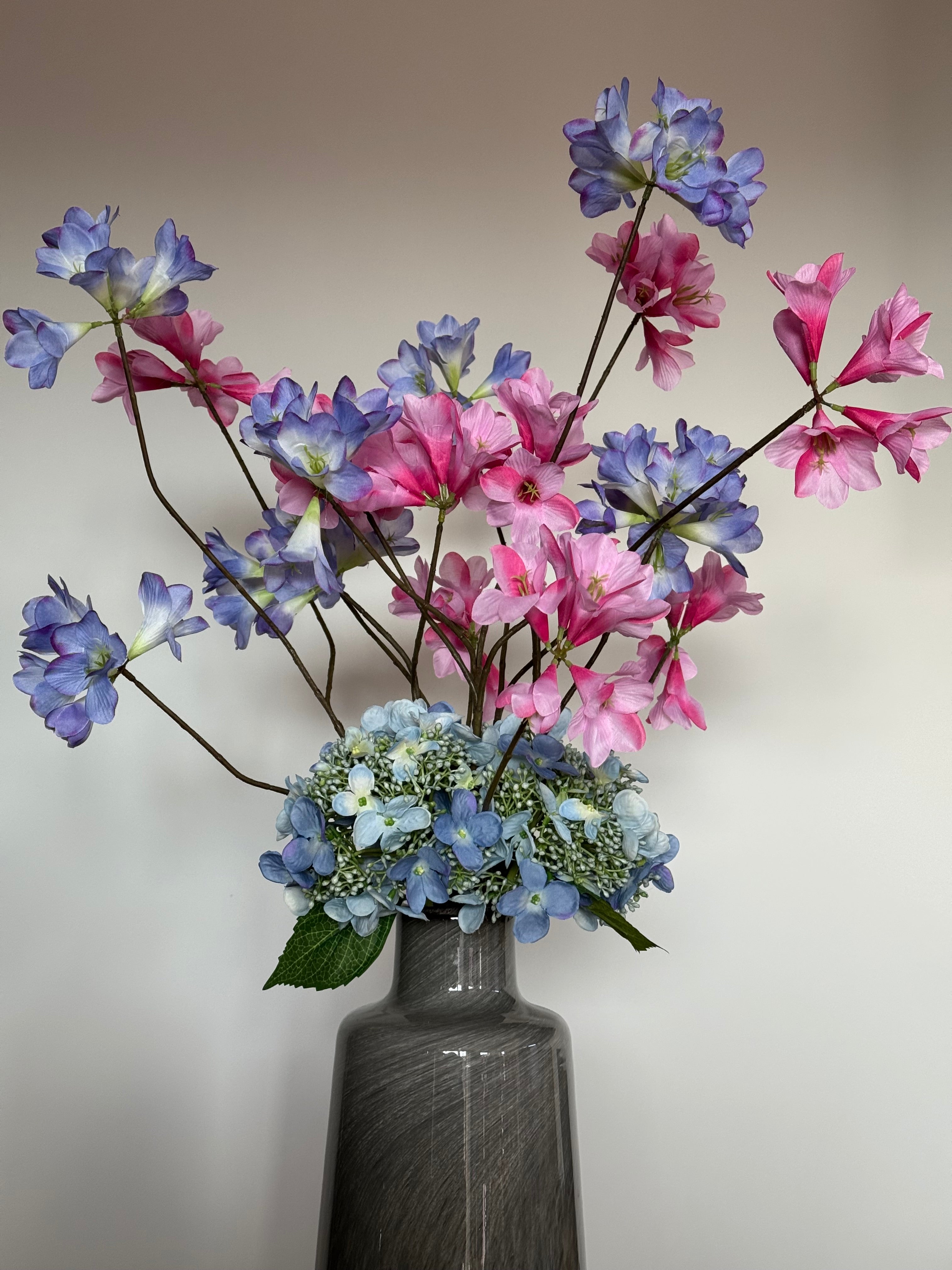Zijden bloemen boeket, roze blauw paars, op=op