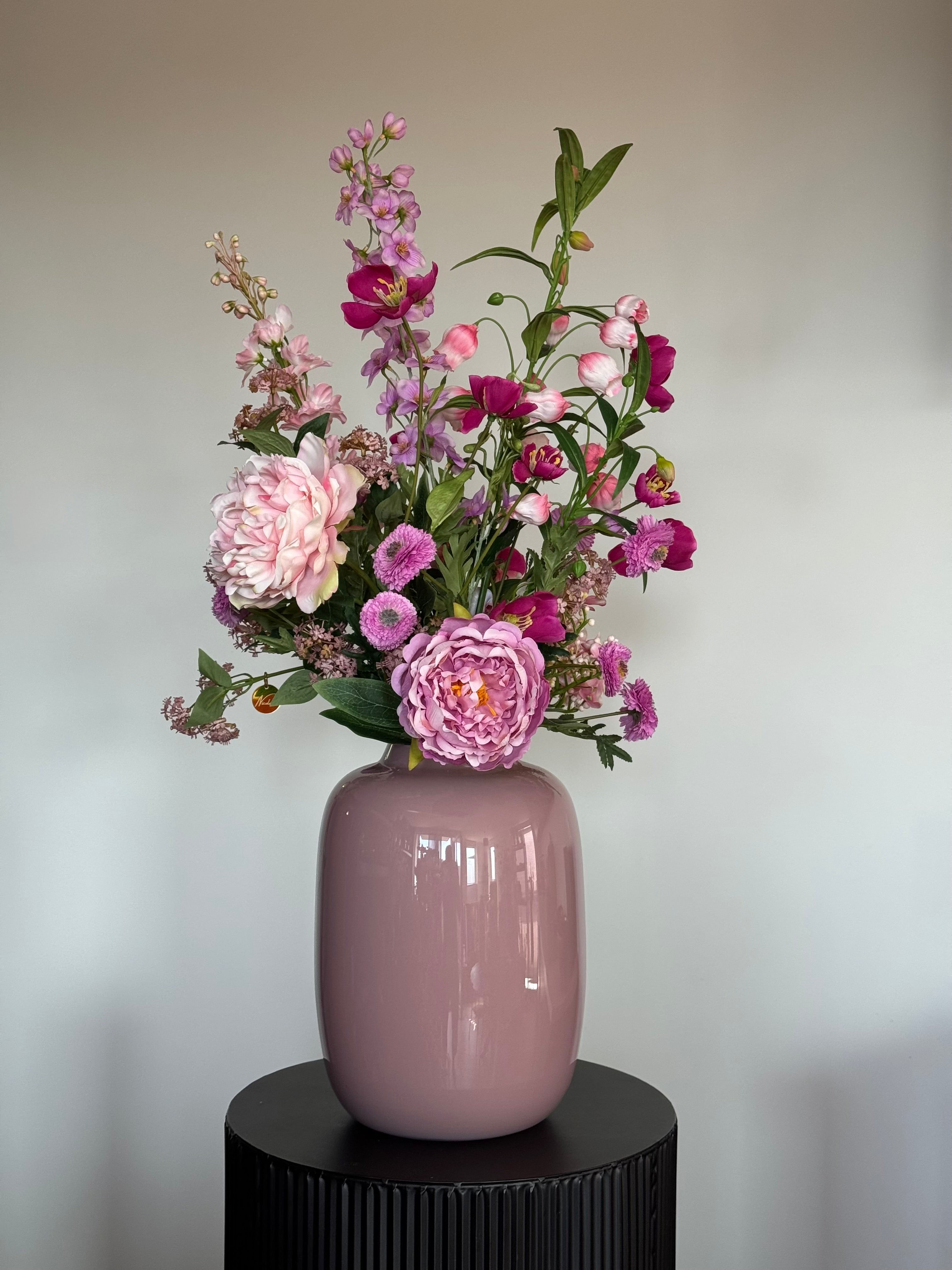 Zijden bloemen boeket, roze tinten, hotel chique
