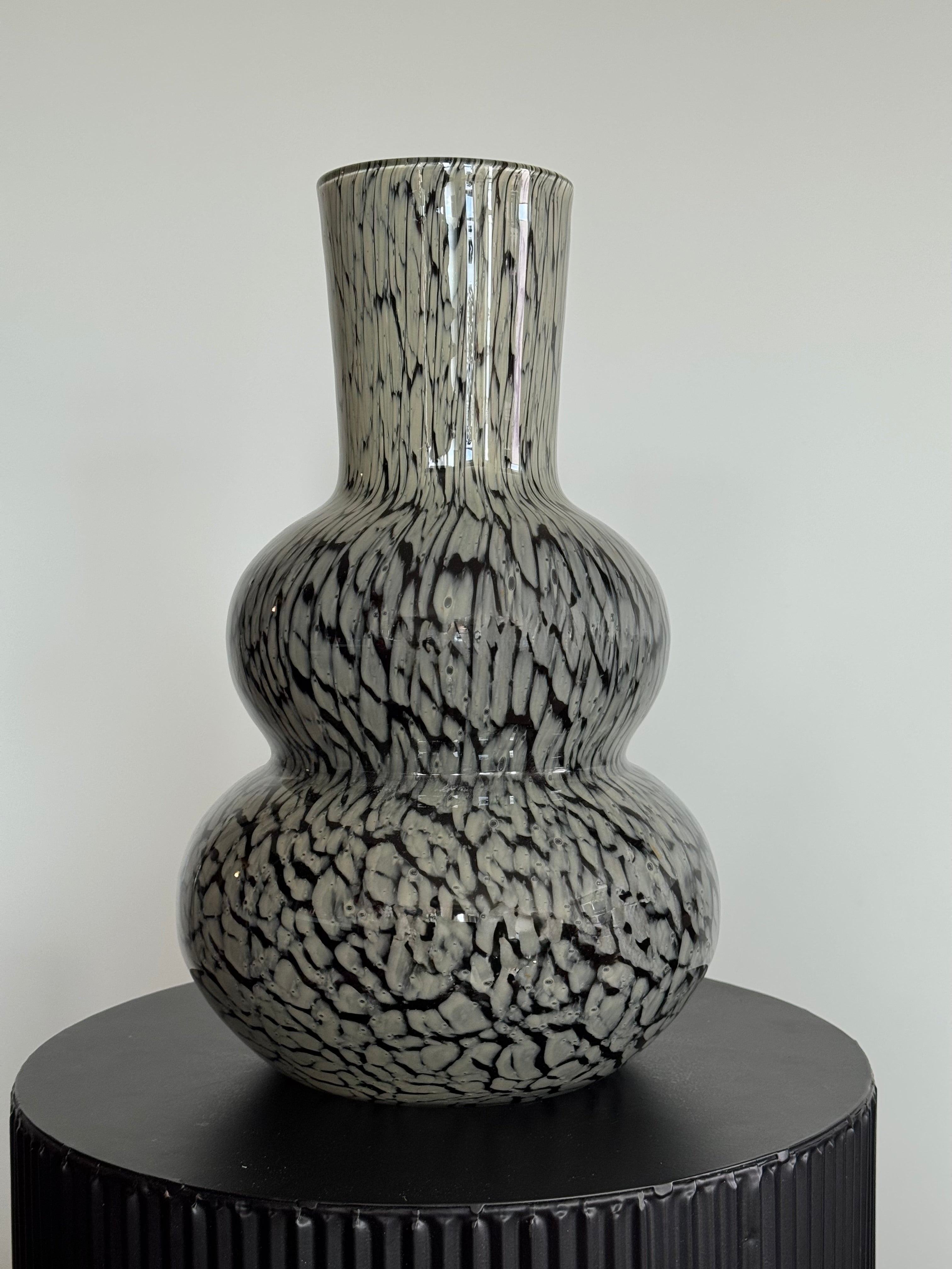 Lindi marble - limited edition - mondgeblazen vaas