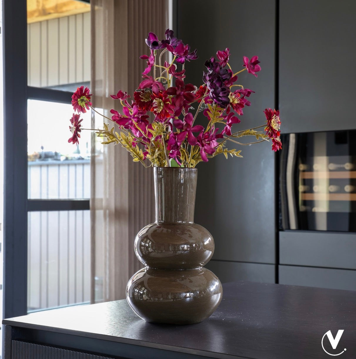 Bruine hotel chique vaas voor zijden bloemen