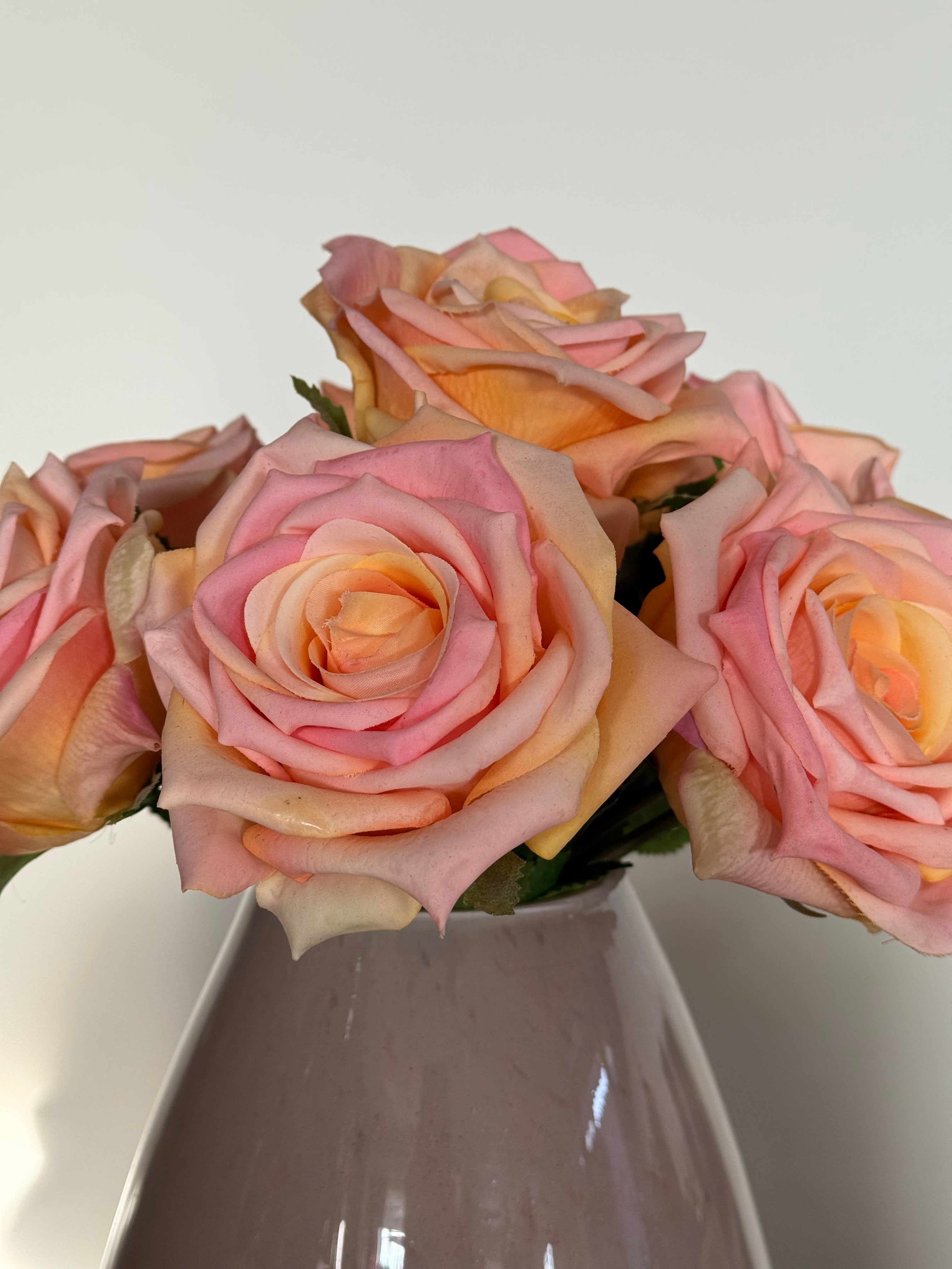 Zijden rozen boeket met vaas - real touch en handgemaakte vaas