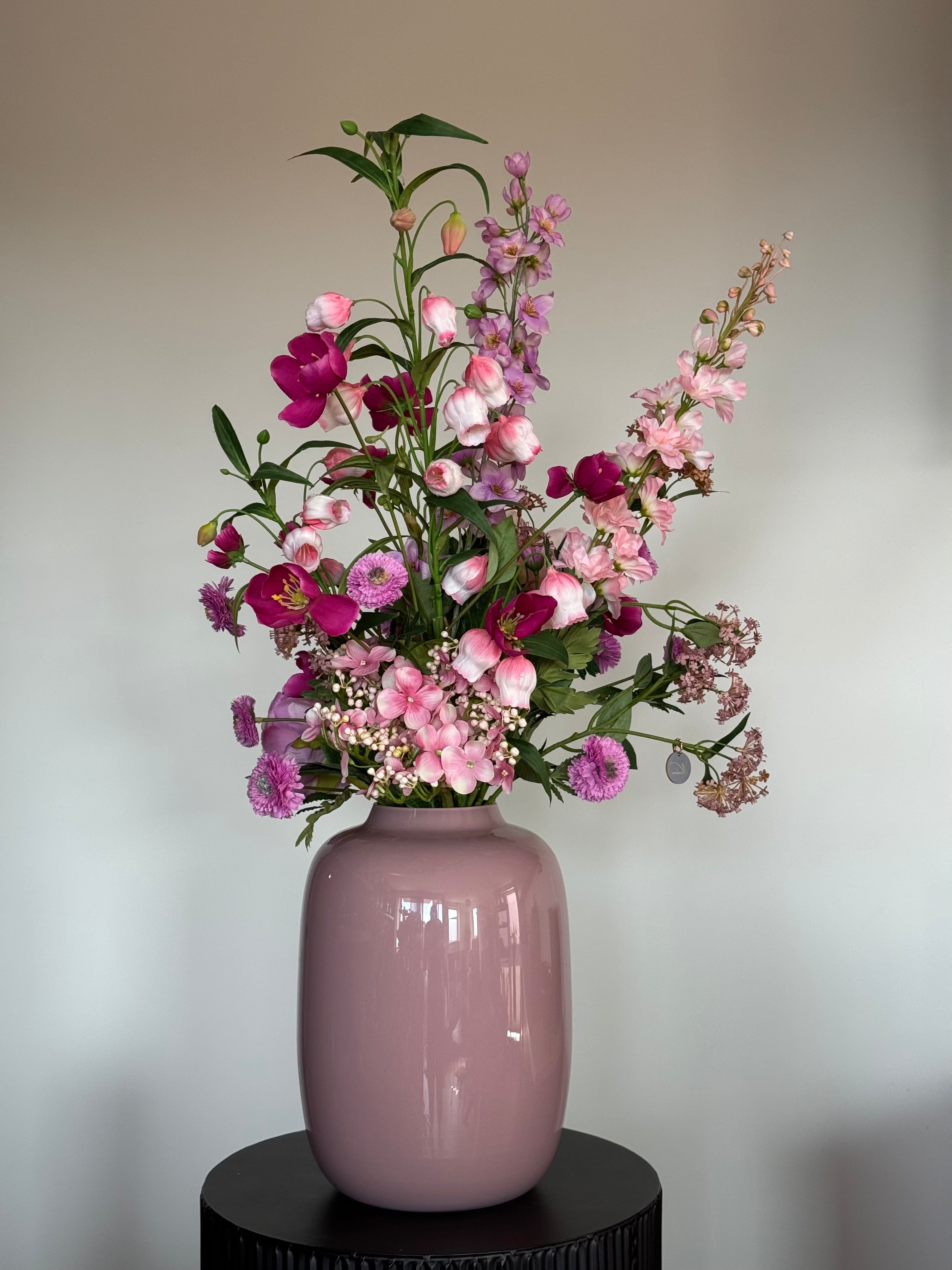 Zijden bloemen boeket, roze tinten, hotel chique