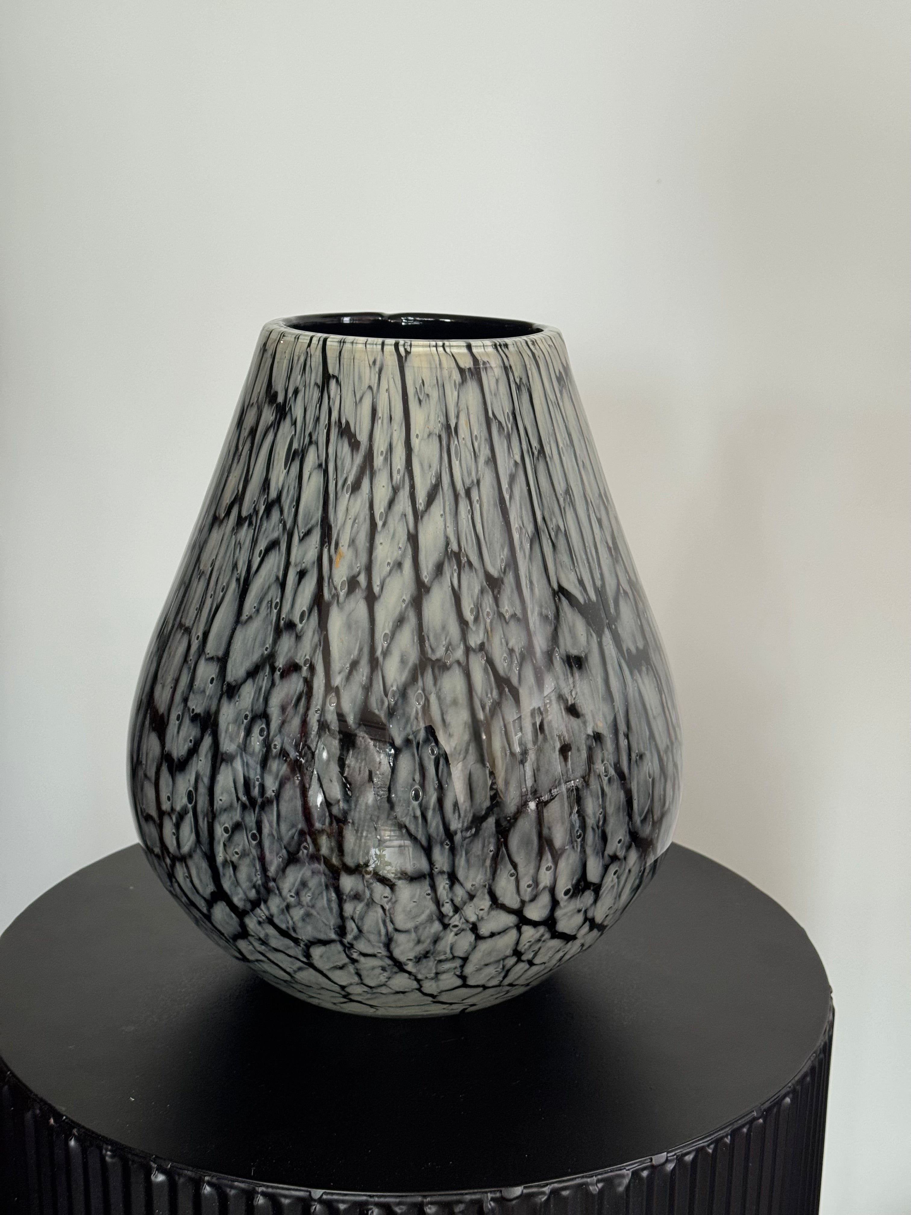 Tasman marble - limited edition - mondgeblazen vaas