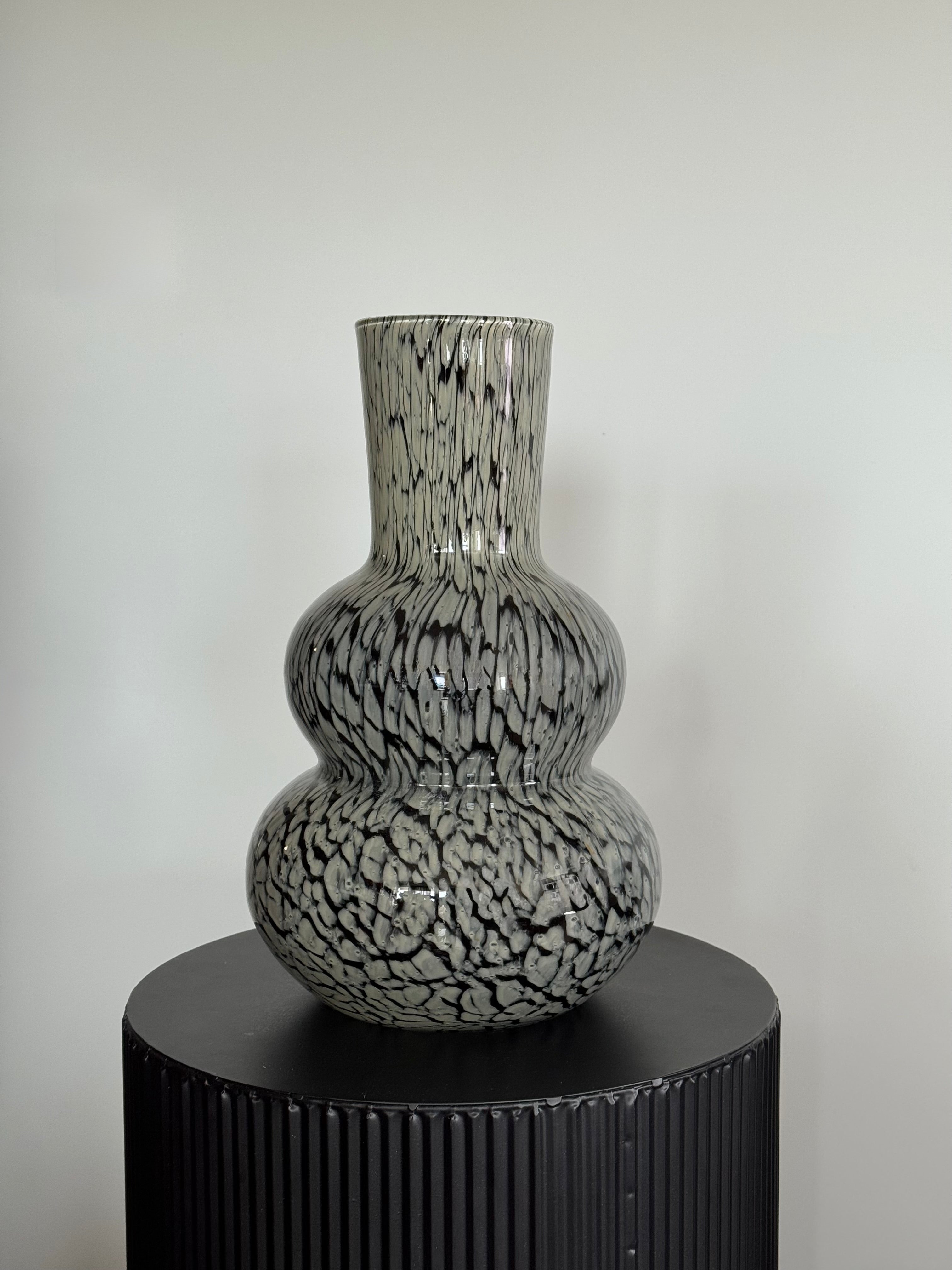 Lindi marble - limited edition - mondgeblazen vaas