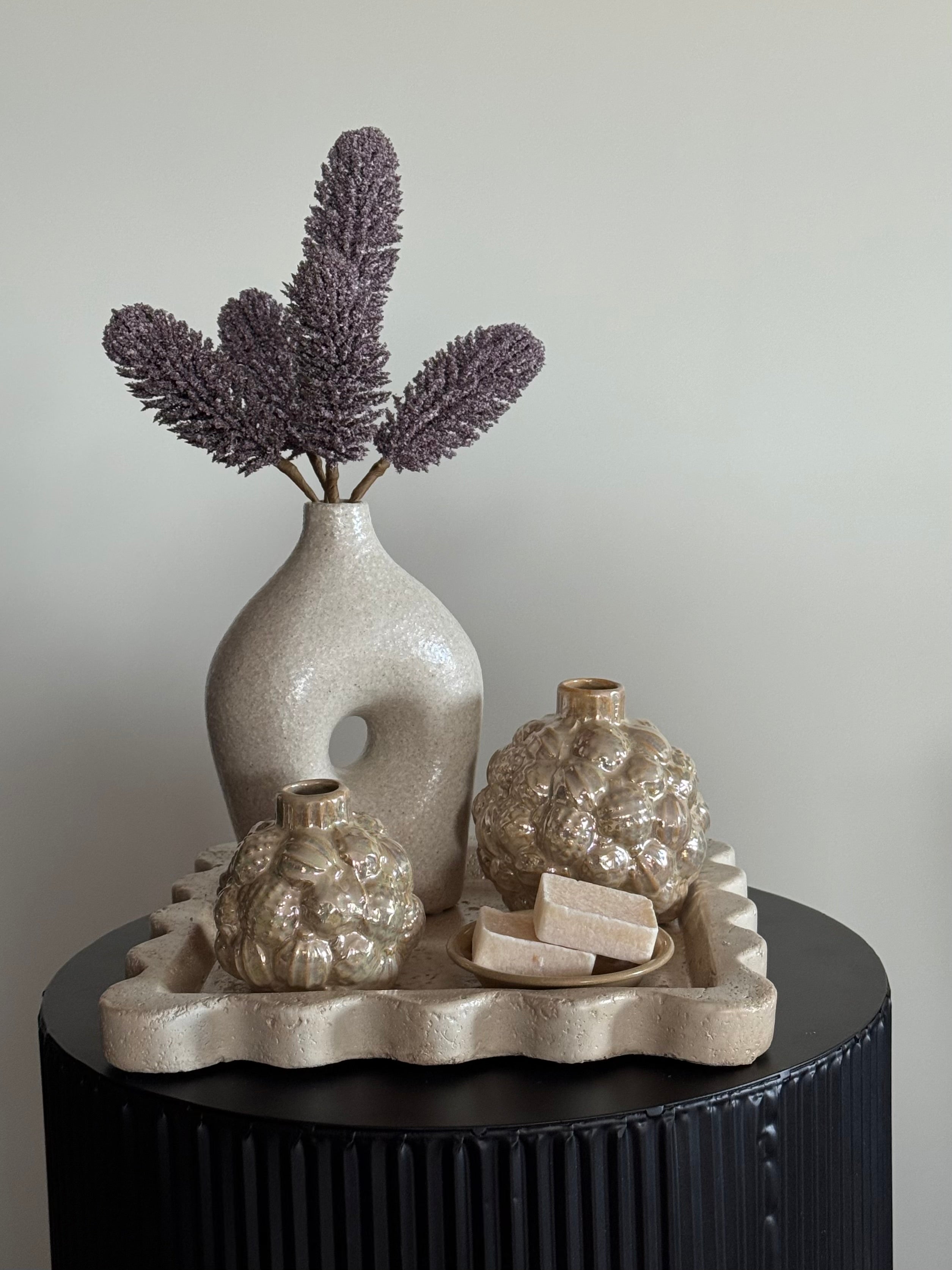 Vierkant dienblad met homedecoratie artikelen