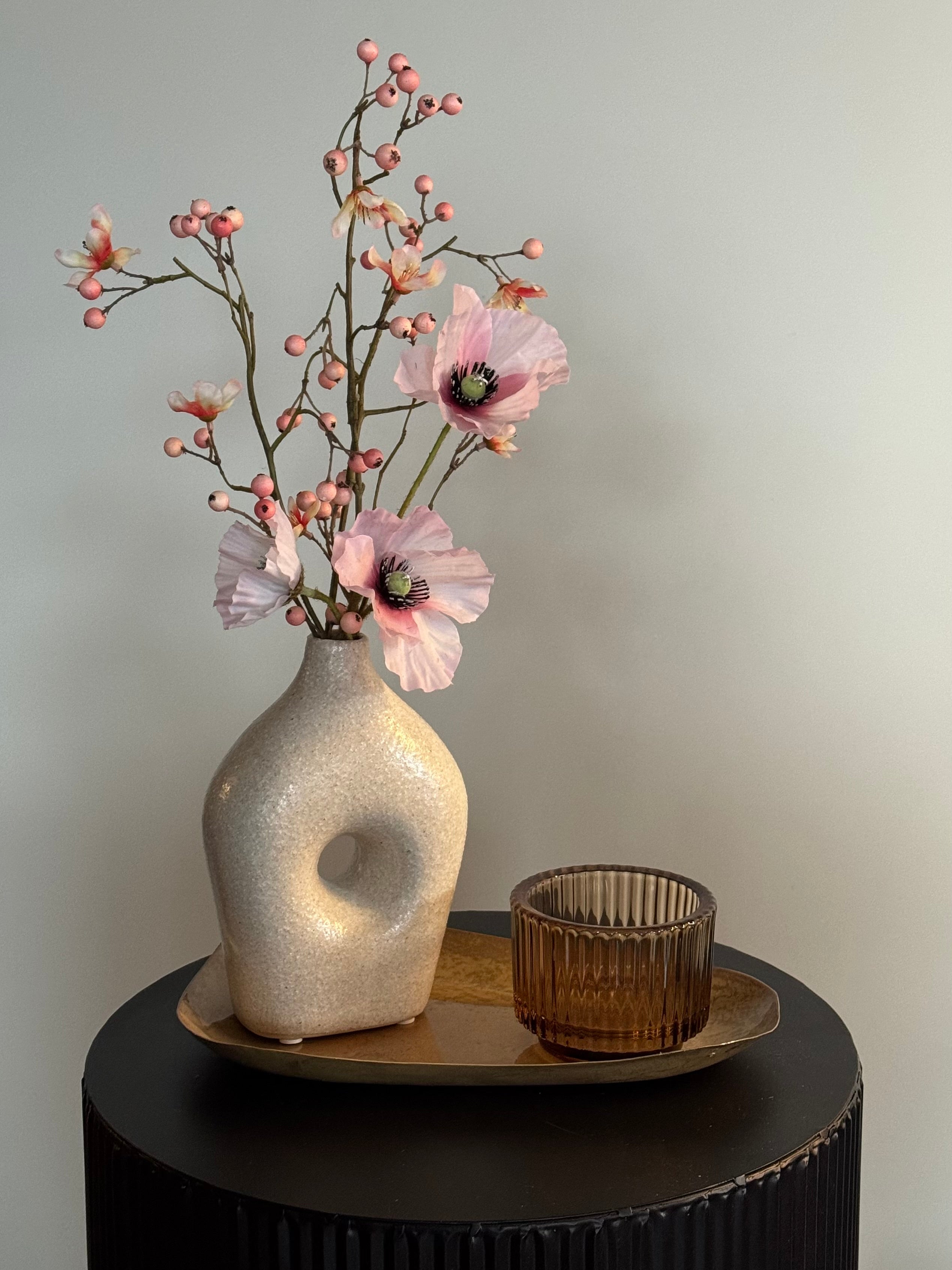 WC decoratie set met besjestak en real touch bloemen