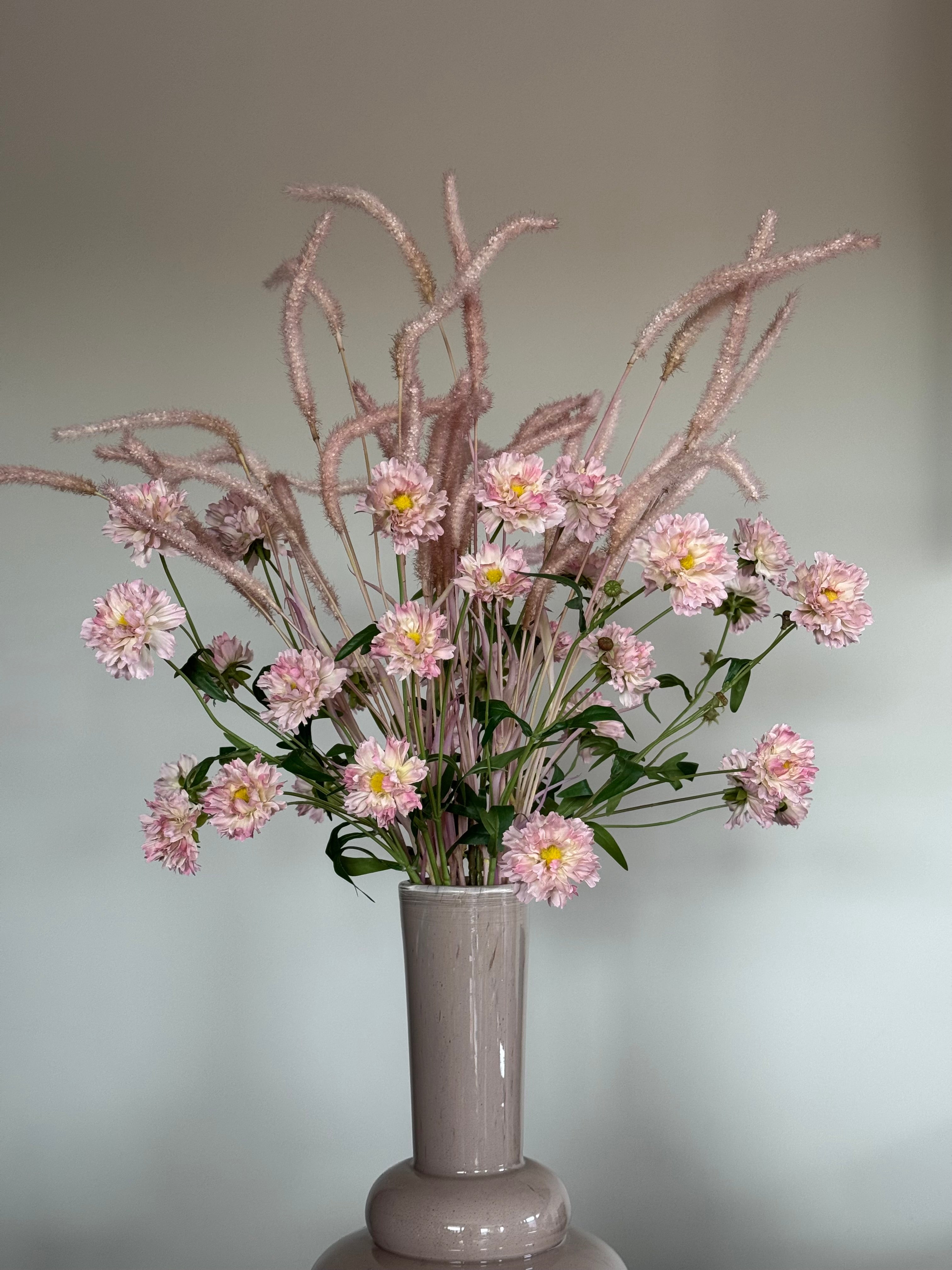 Zijden veldboeket roze, kunstboeket in vaas grastakken silk ka korenbloem