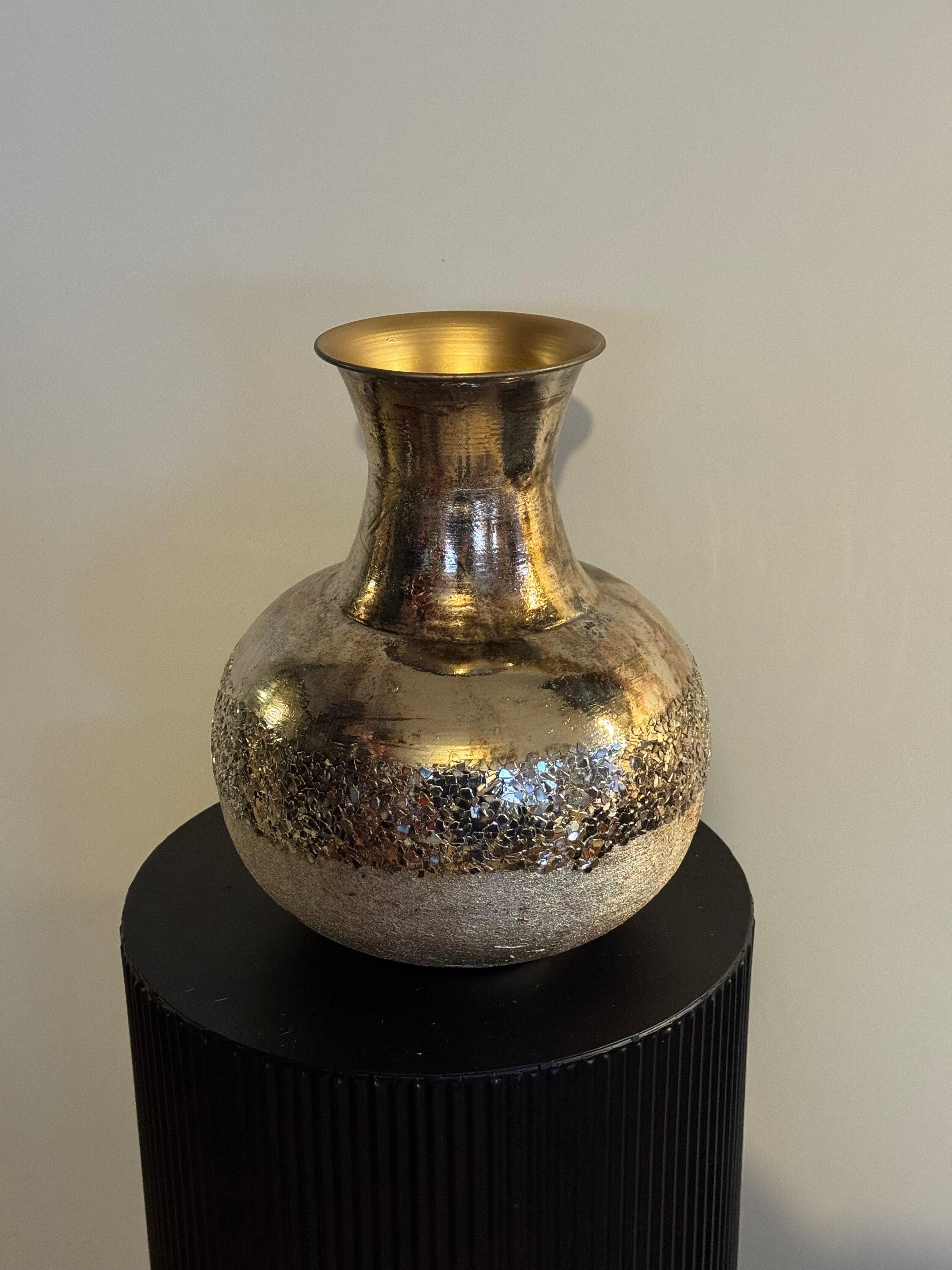 gouden vaas metaal groot kunstbloemen 2