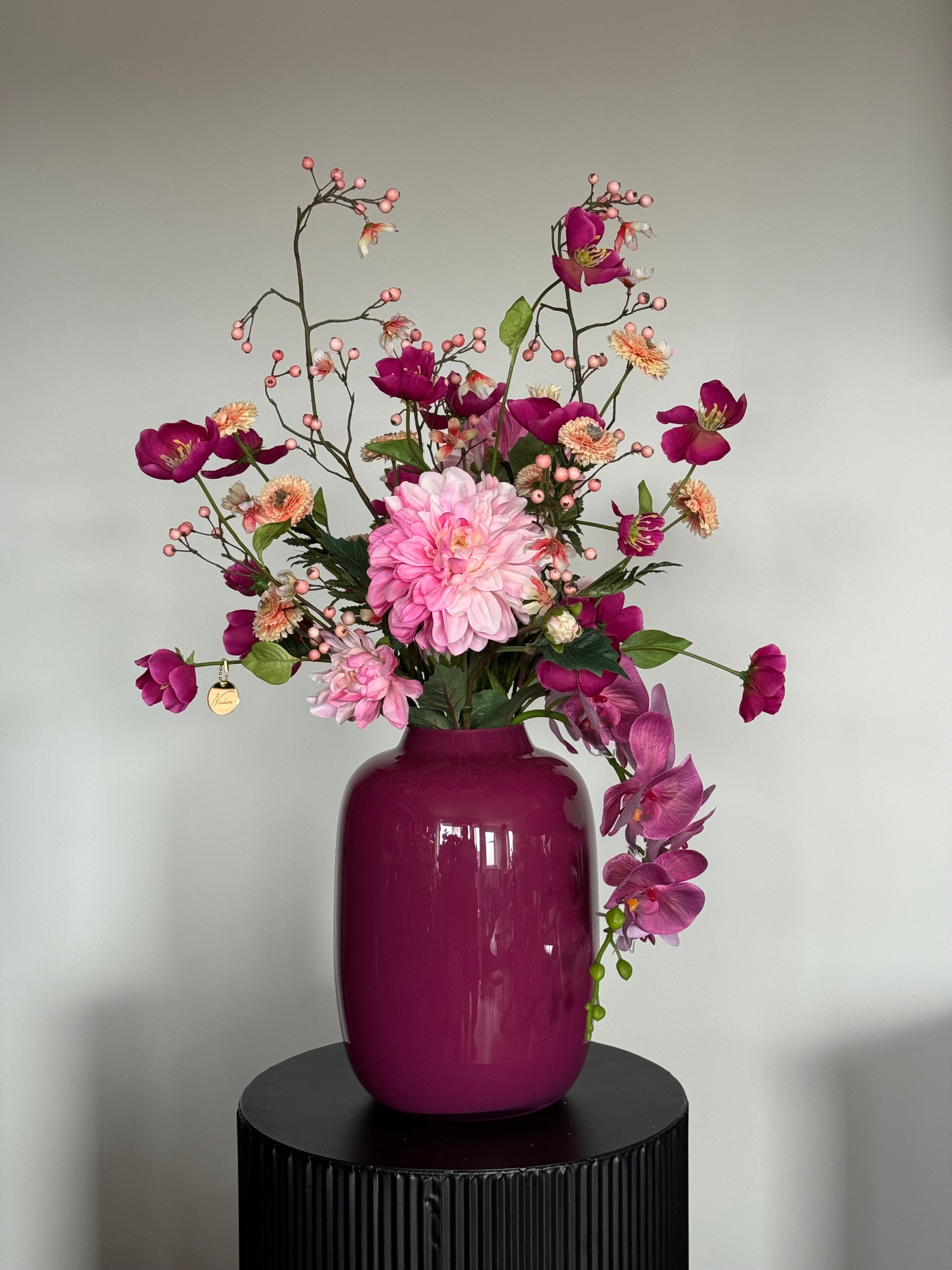 zijden boeket in roze en Peach met silk ka bessentakken