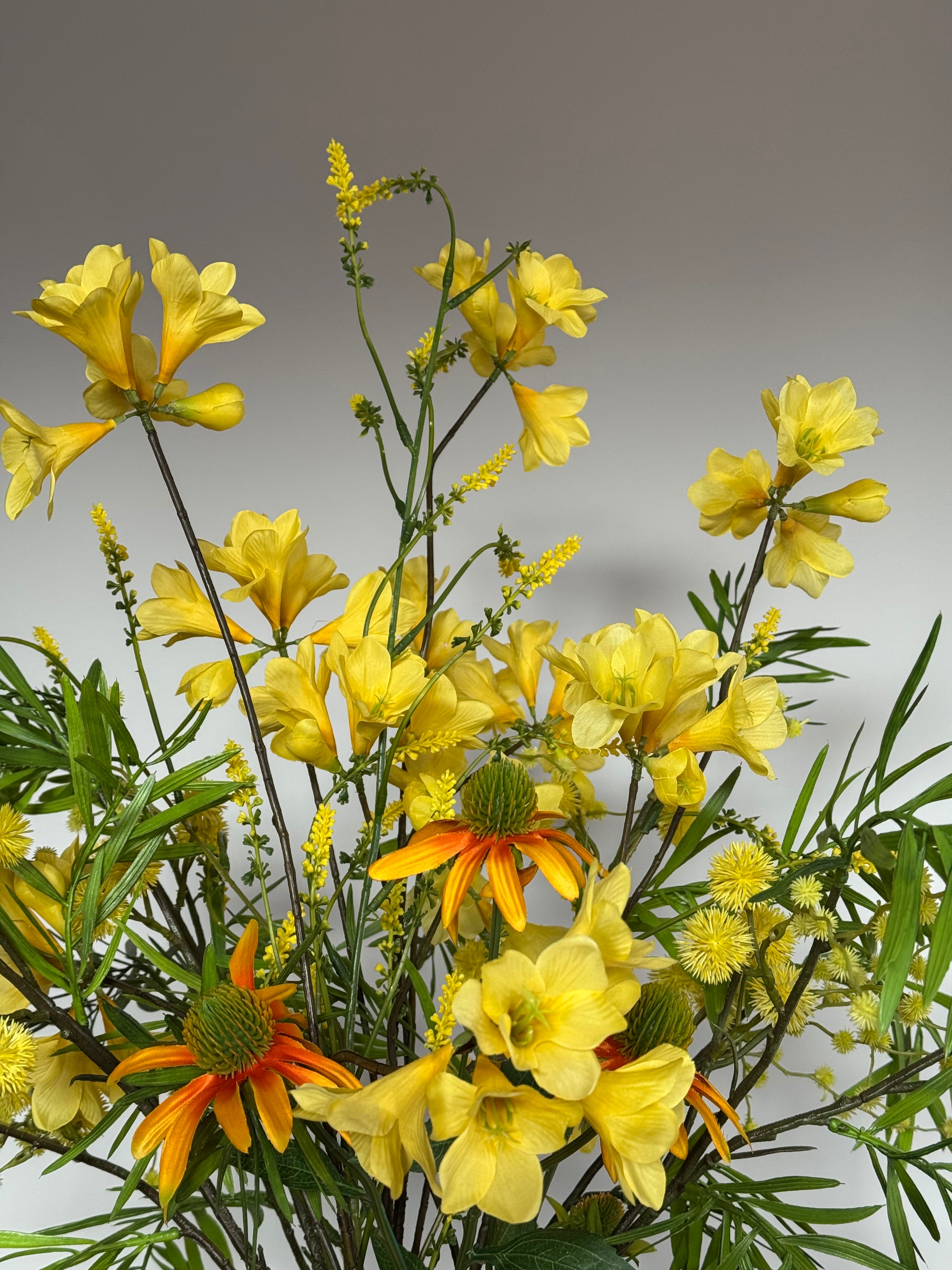zijden bloemen boeket mimosa geel kruidnagel